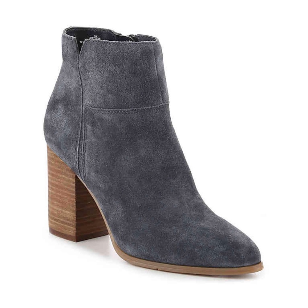 Nine West Kiki bootie size 10 navy